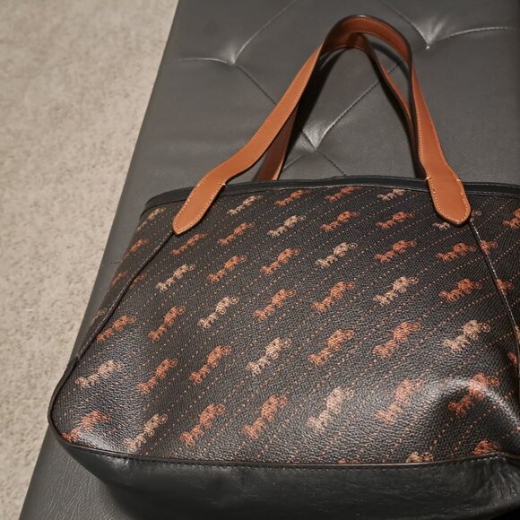 Coach Purse - Picture 2 of 3